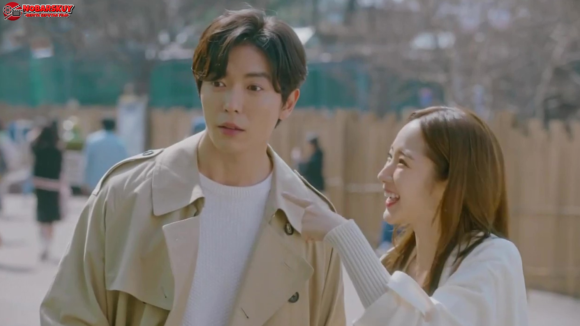 Her Private Life: Ketika Dunia Fans & Cinta Bertemu di Layar Kecil